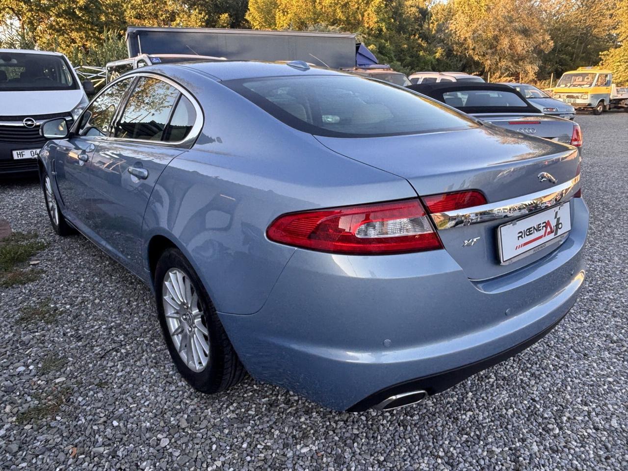 jaguar XF 2.7 D solo 54.000 km
