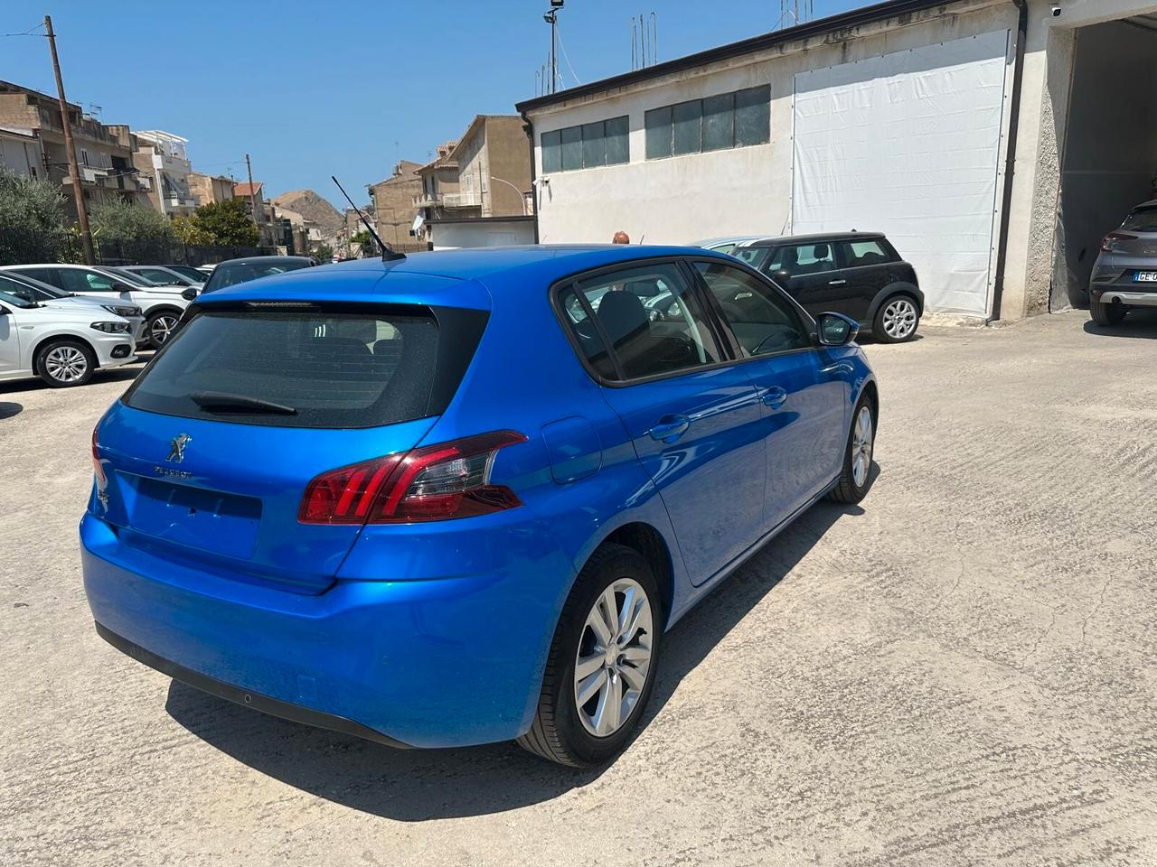 Peugeot 308 BlueHDi 100 S&S Active