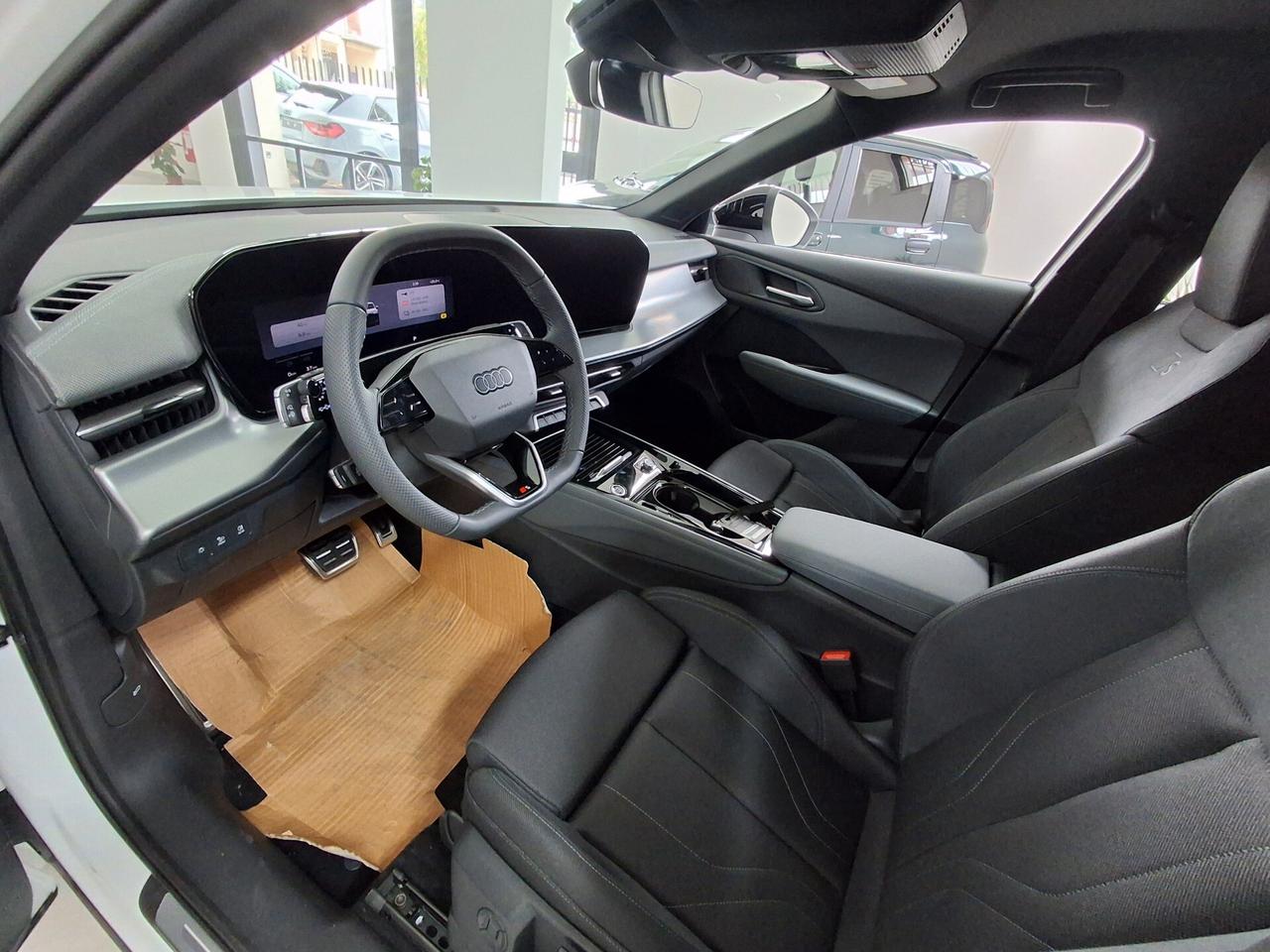Audi Q3 SPB e-hybrid 200 kW S tronic line
