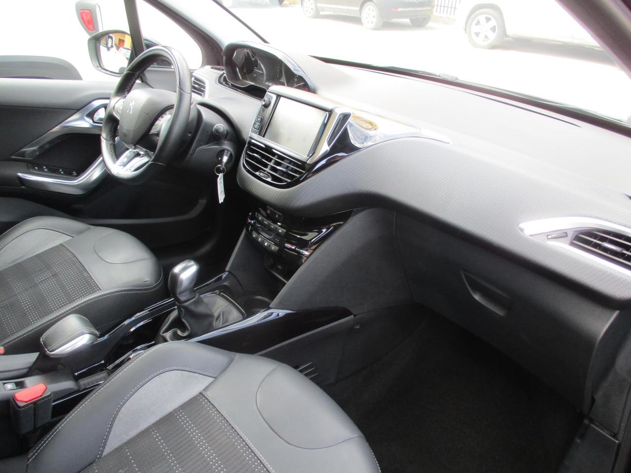 Peugeot 2008 1.2 puretech t Allure s&s 110cv my16