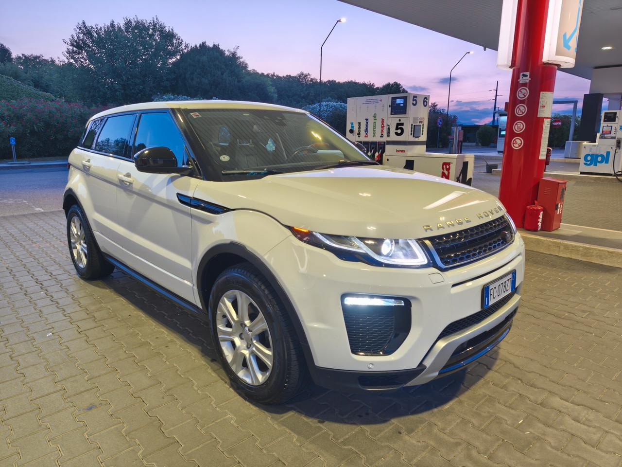 LAND ROVER EVOQUE 2.0D HSE KM80MILA