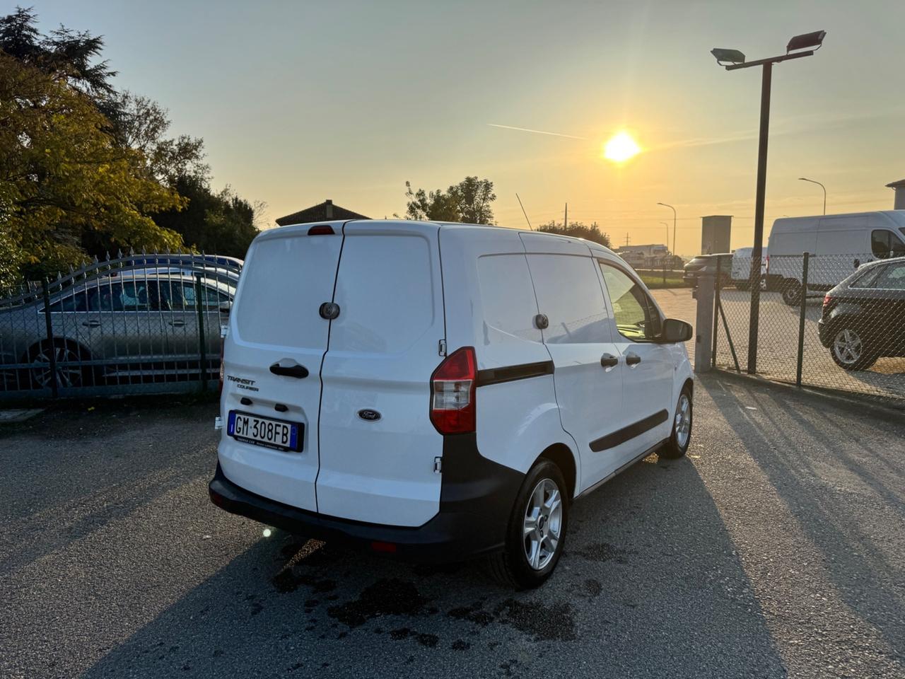 Ford Transit Courier 1.5 TDCi 75CV Van Trend