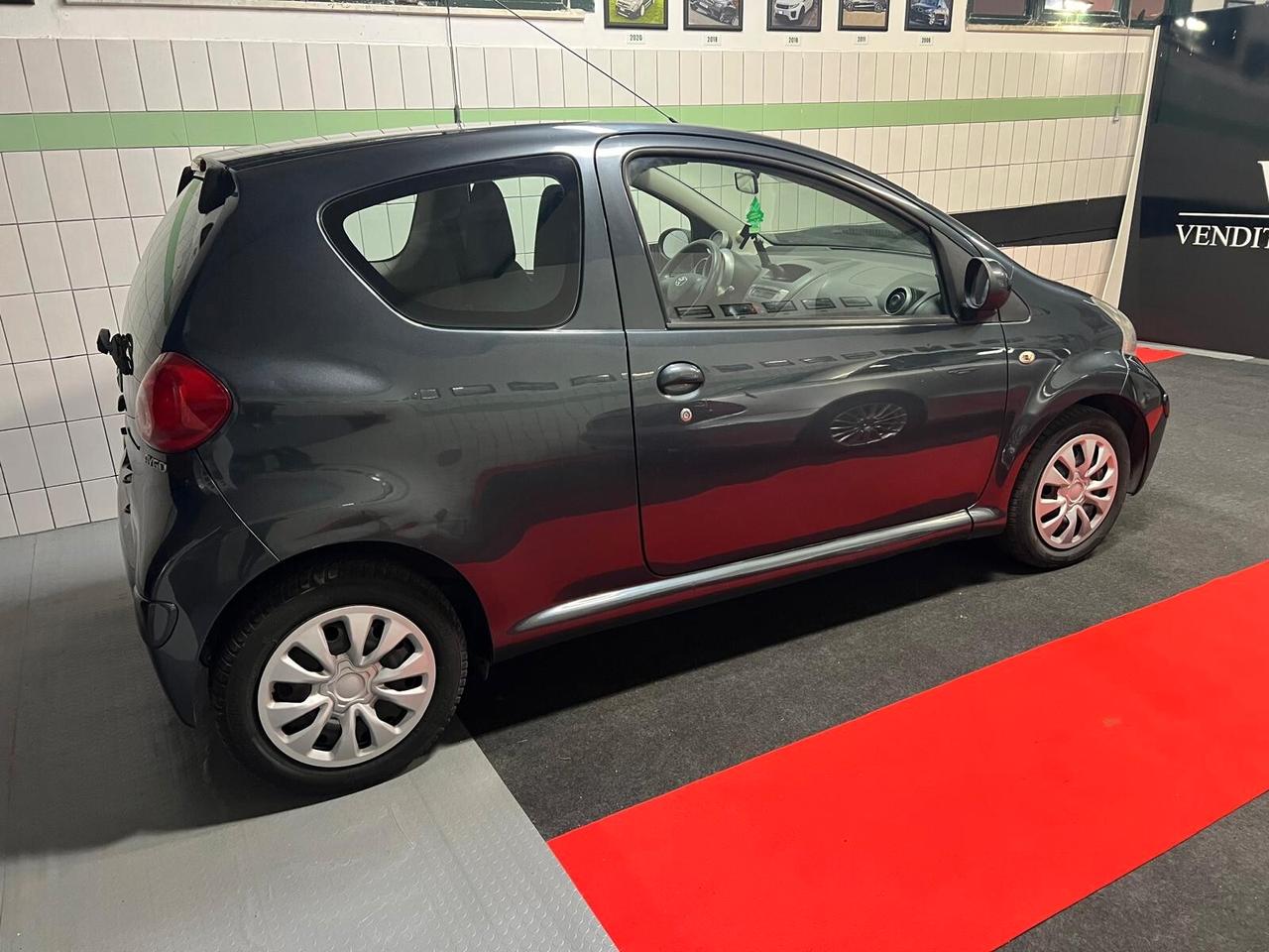 Toyota Aygo 1.0 12V VVT-i 3 porte Sol