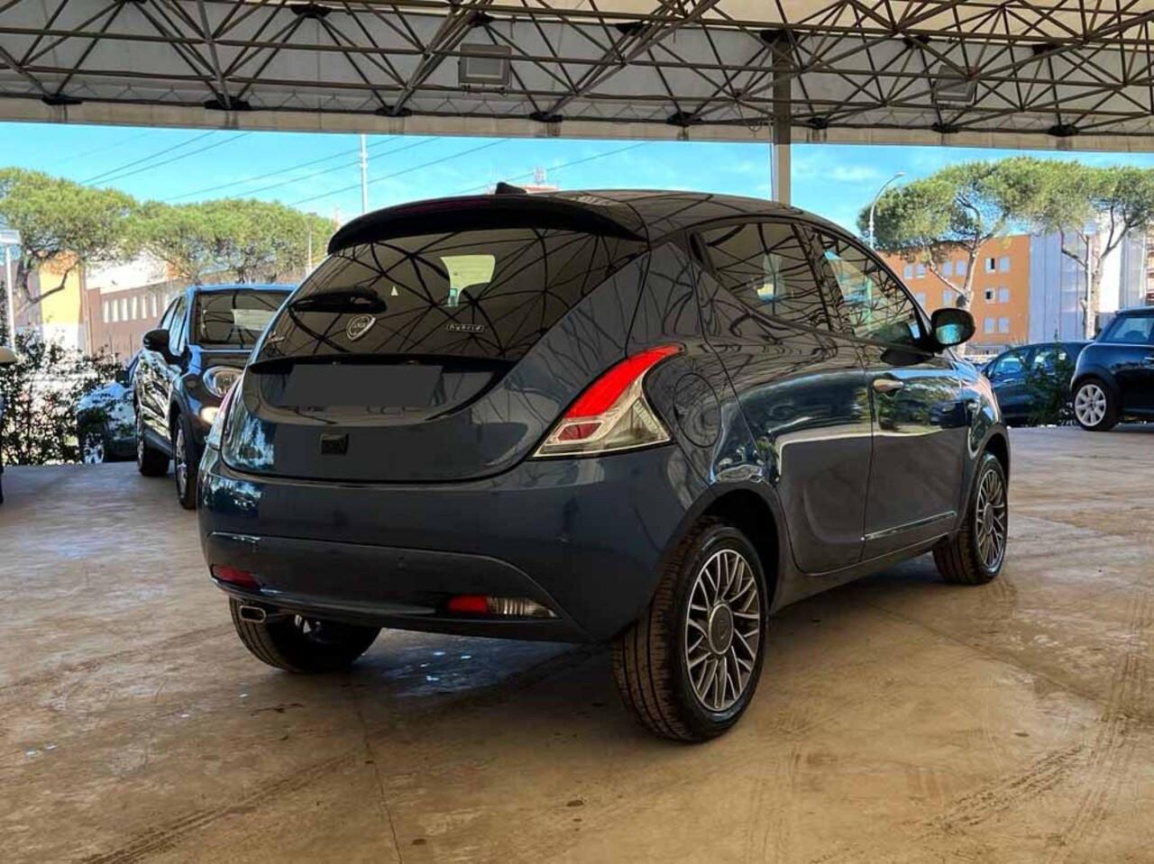 LANCIA Ypsilon III - Ypsilon 1.0 firefly hybrid Gold Plus s&s 70cv