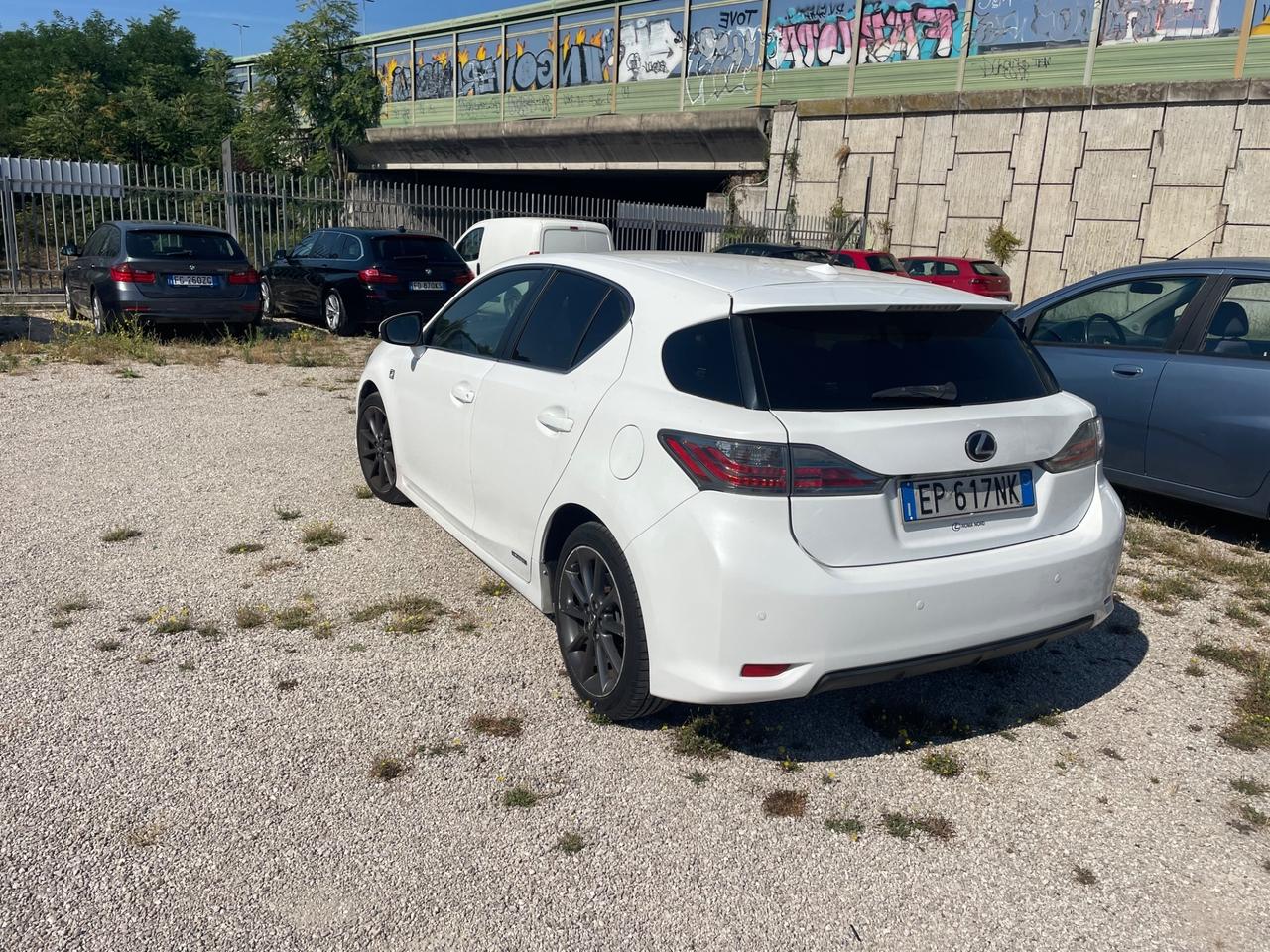 Lexus CT 200h F SPORT HYBRID AUTOMATICA