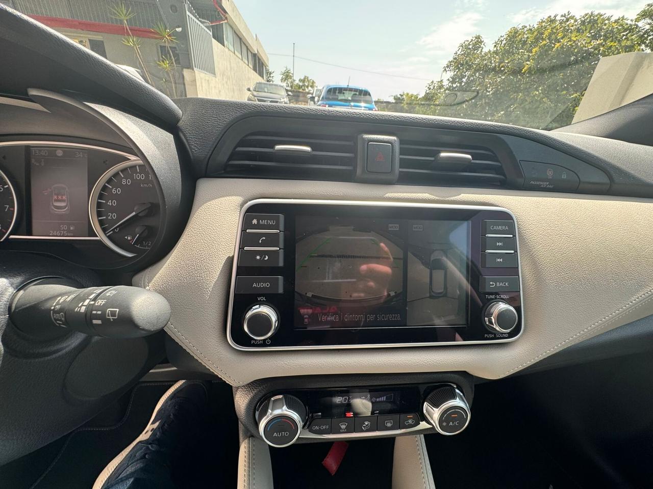 Nissan Micra IG-T 100 5 porte Tekna