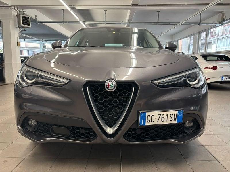 Alfa Romeo Stelvio 2.2 Turbodiesel 160 CV AT8 RWD Super AUTOCARRO