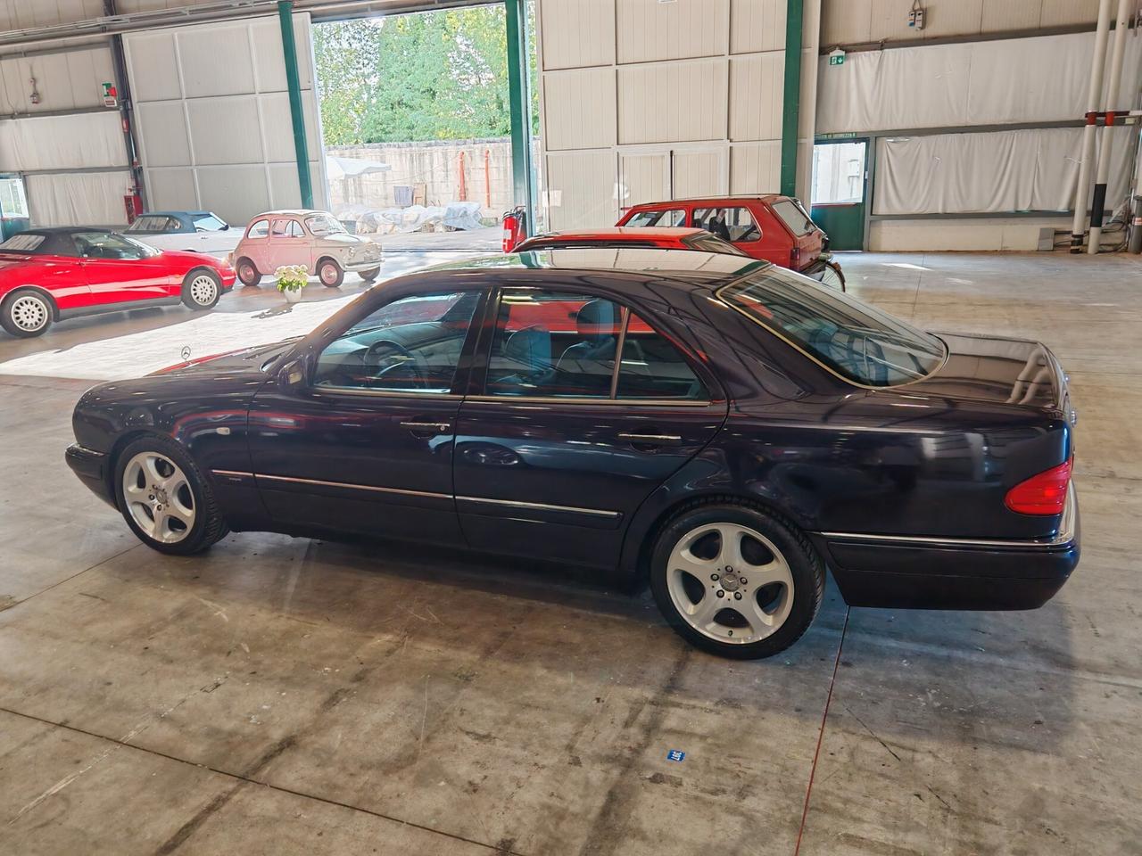 Mercedes-benz E 300 turbodiesel - Avantgarde -