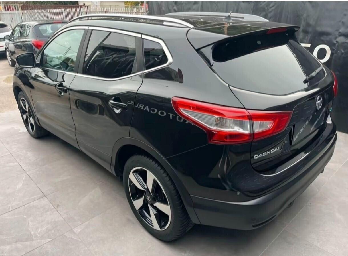 Nissan Qashqai 1.5 dCi 110 CV TETTO PANORAMICO