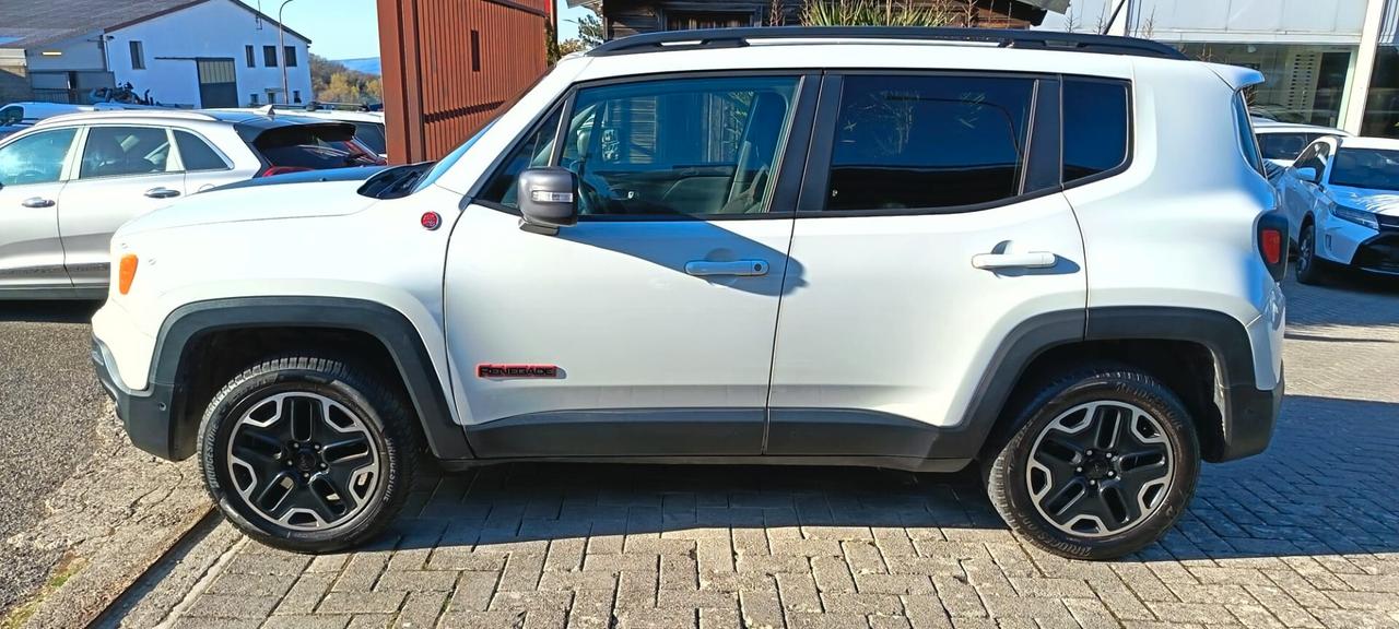 Jeep Renegade 2.0 Mjt 170CV 4WD Active Drive Low Trailhawk