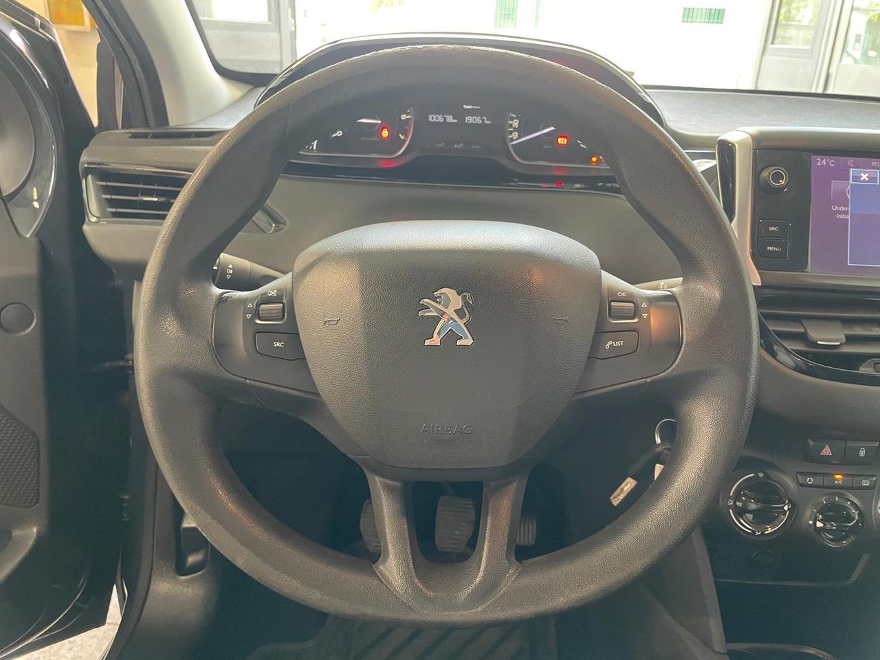 Peugeot 208 PureTech 82 5 porte Allure