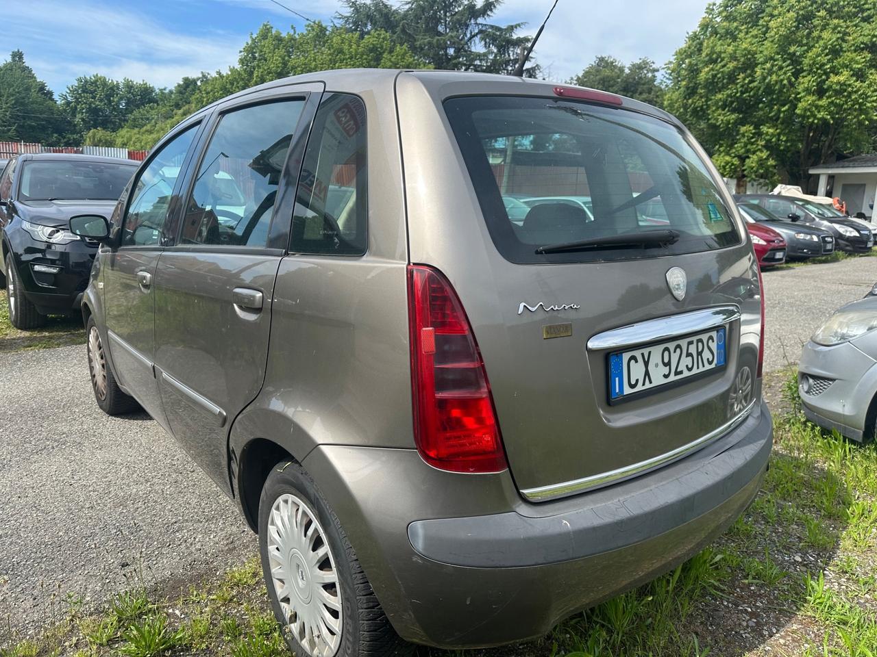 Lancia MUSA 1.4 16V Platino 100