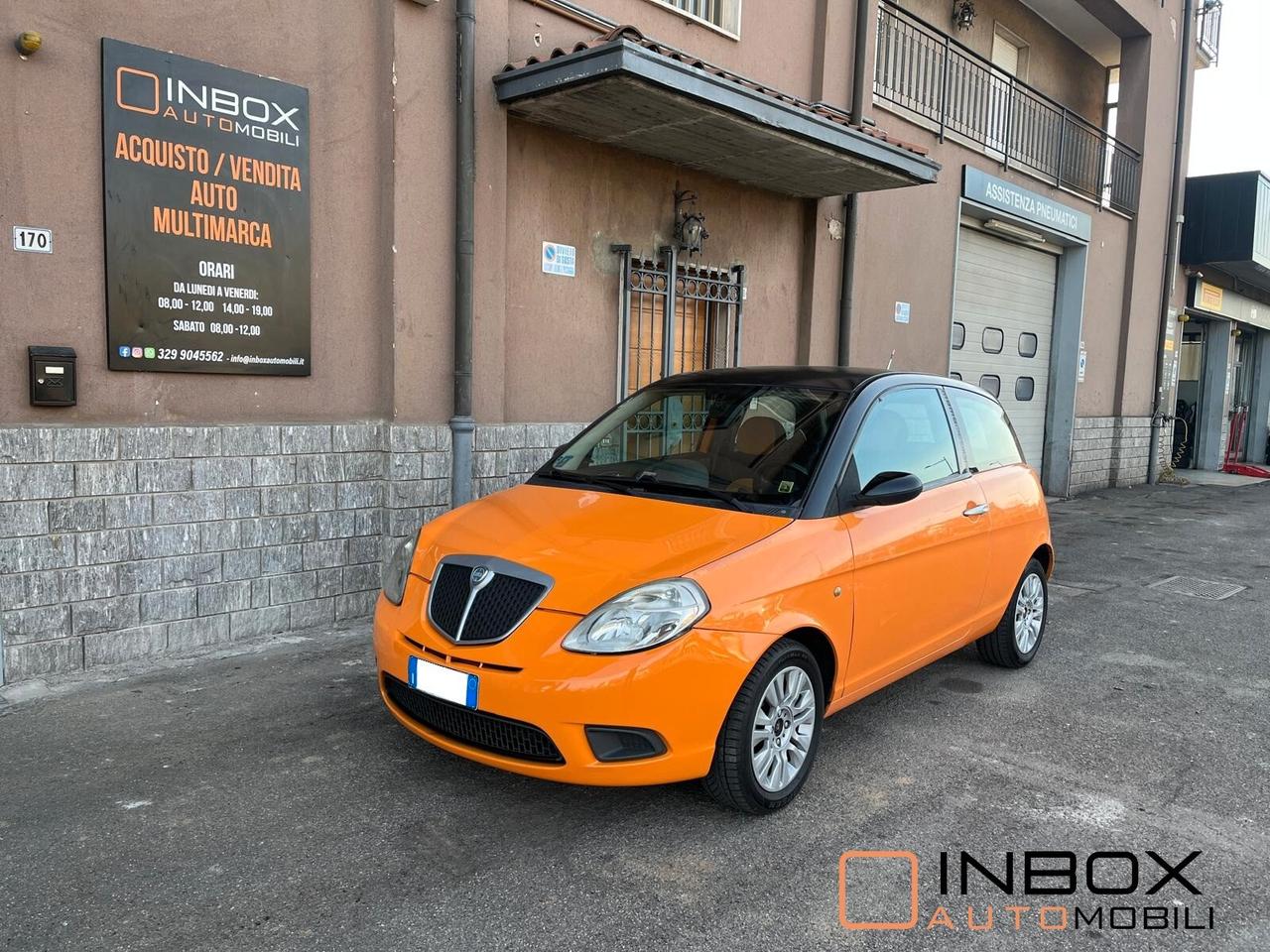 Lancia Ypsilon Ypsilon 1.2 16v Momo Design