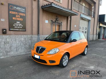 Lancia Ypsilon Ypsilon 1.2 16v Momo Design