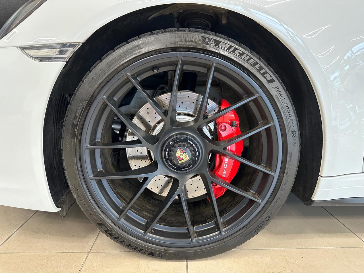 Porsche 911 Cabrio 3.0 Carrera 4 GTS auto