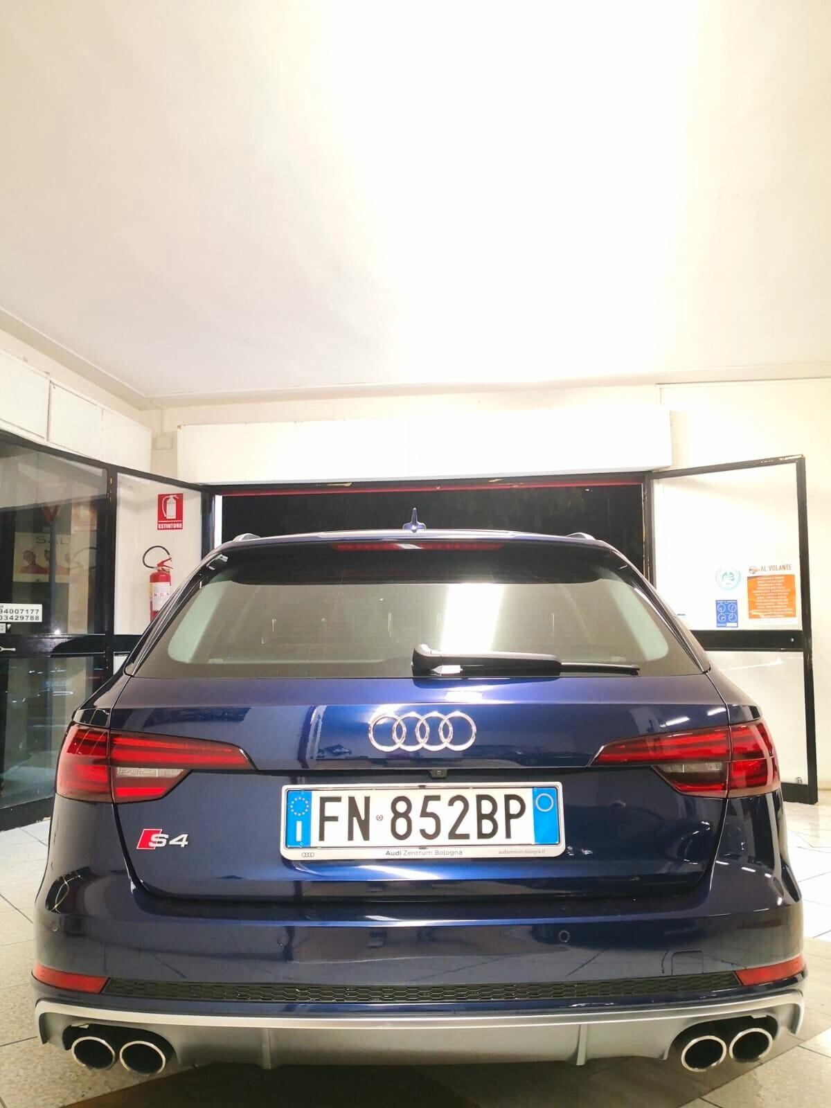 Audi S4 Avant 3.0 TFSI 353cv quattro tiptronic FULL IVA ESPOSTA