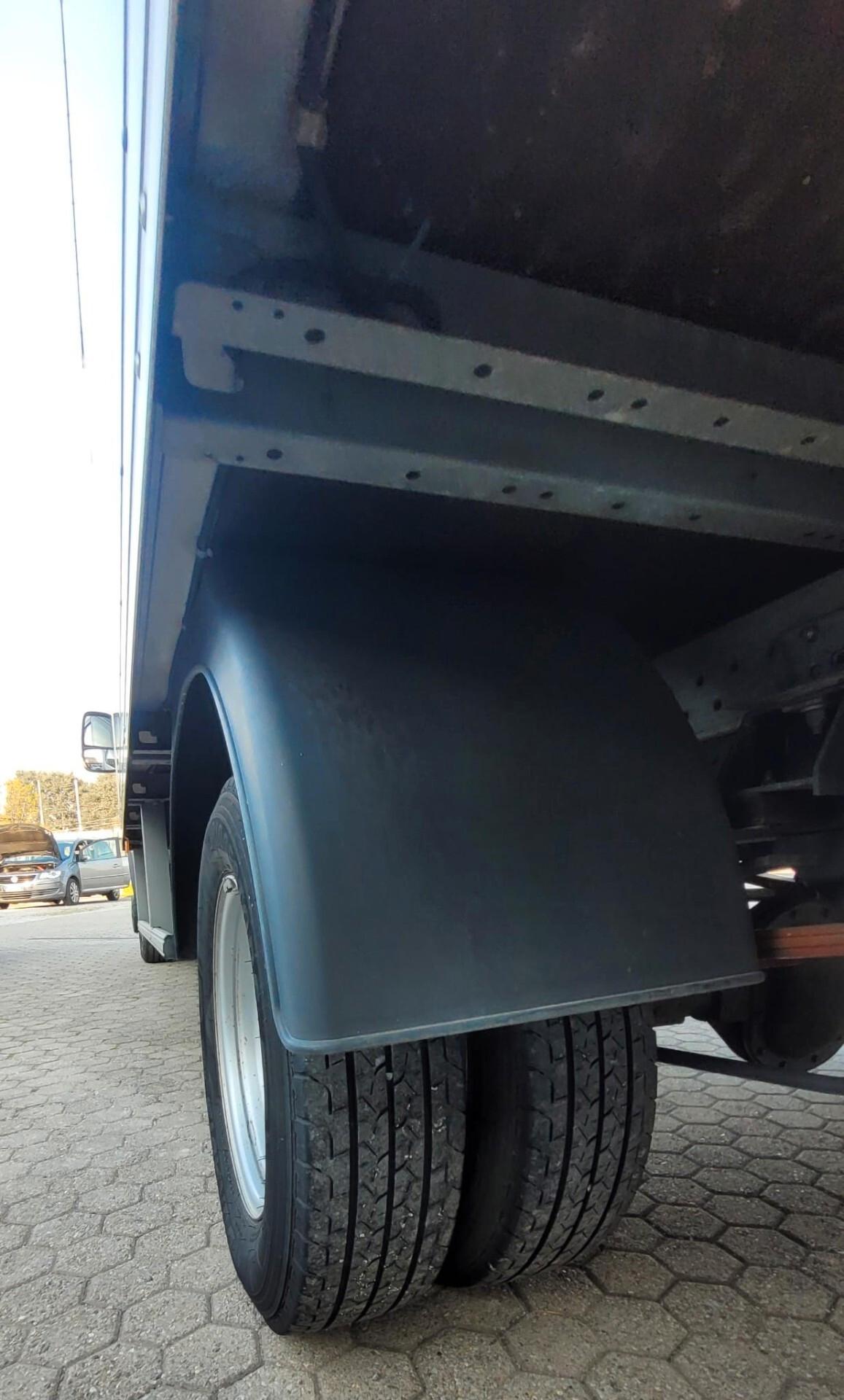 IVECO DAILY 35-160 3.0 (68.179 km)
