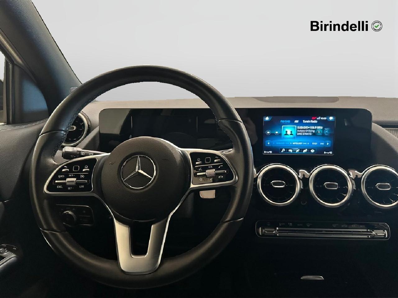 Mercedes-Benz GLA (H247) - GLA 180 Automatic Sport