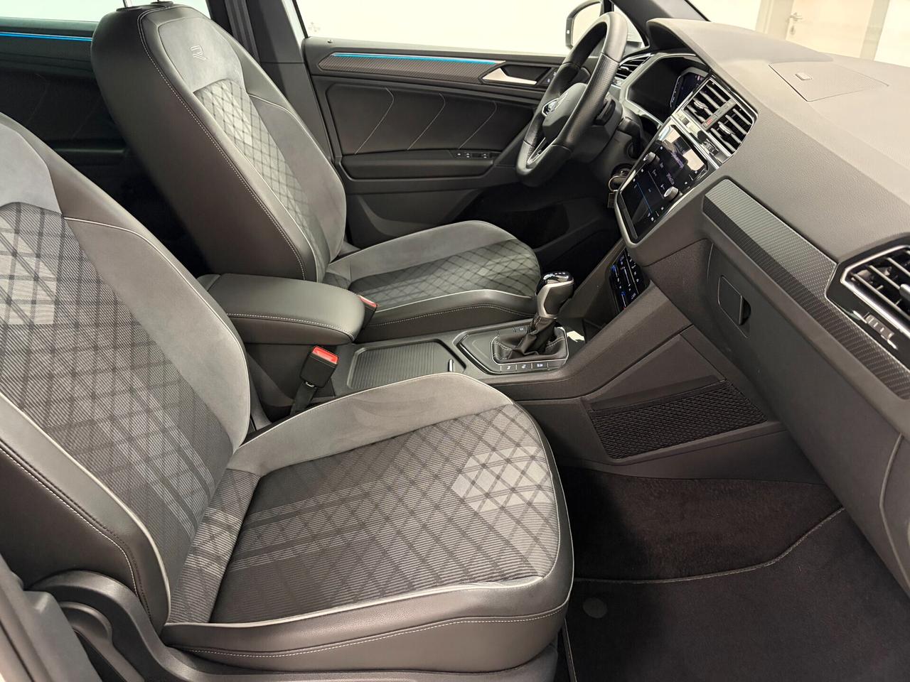Volkswagen Tiguan 2.0 TDI 150 CV SCR DSG R-Line
