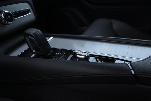 VOLVO XC90 B5 (d) AWD Pezzo Netto 7 posti Business Plus
