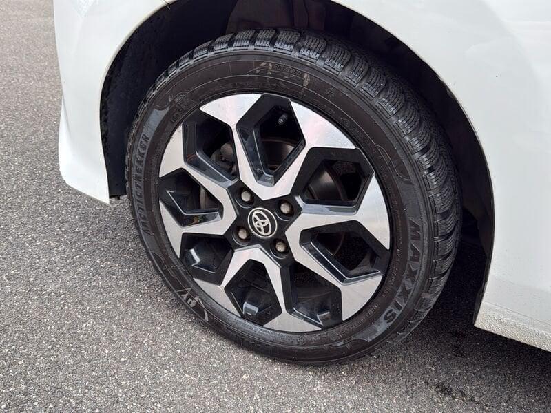 Toyota Aygo Aygo Connect 1.0 VVT-i 72 CV 5 porte x-fun