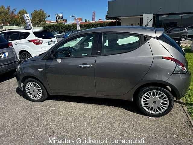 Lancia Ypsilon Ypsilon 1.2 69 CV 5 porte Silver