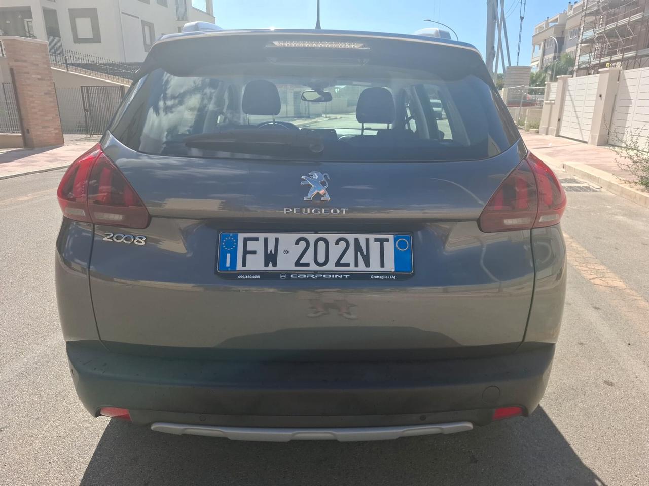 Peugeot 2008 BlueHDi 100 S&S Allure