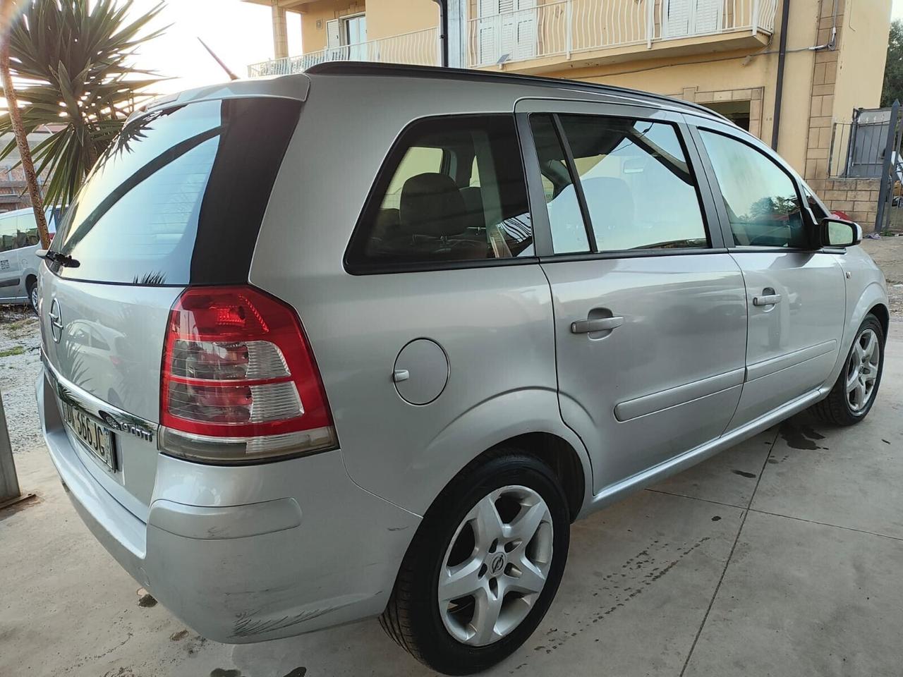 Opel Zafira 1.9 CDTI 120 CV 7 posti