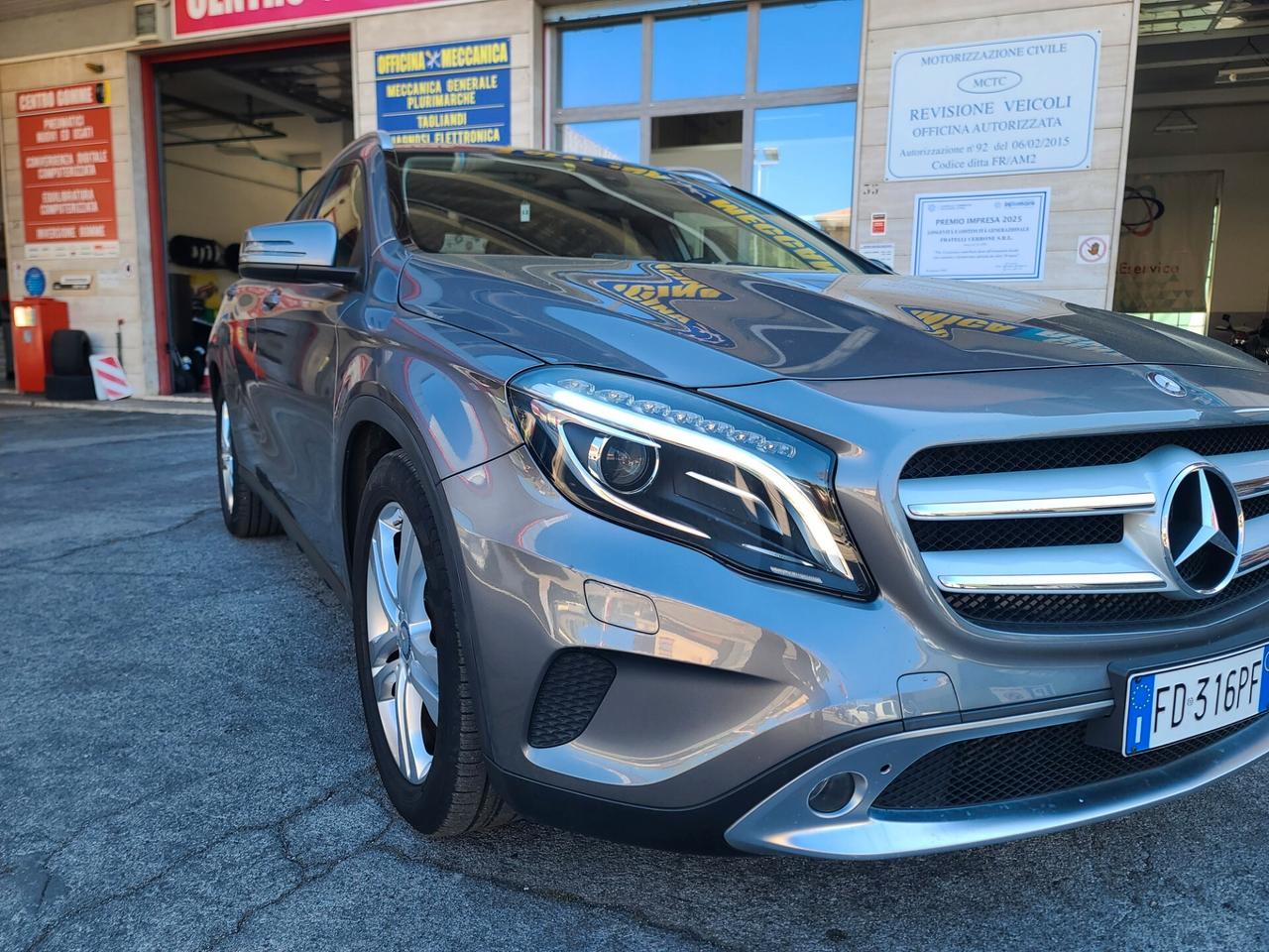 Mercedes-benz GLA 180 d Automatic Premium 2016 PROMO