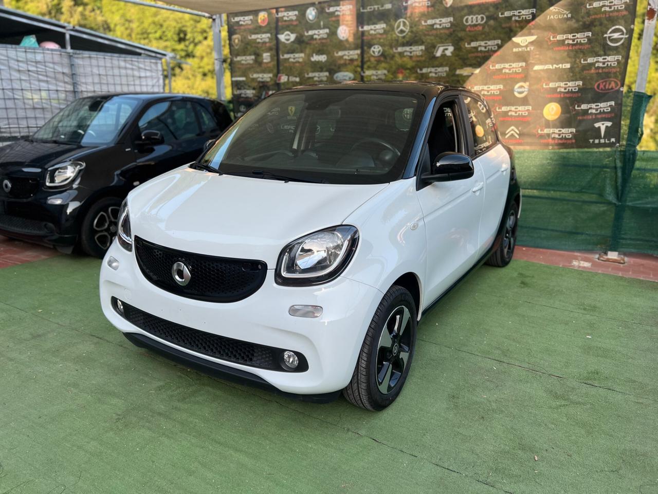 Smart ForFour 71 cv AUTOMATICA/SENSORI/BRACCIOLO
