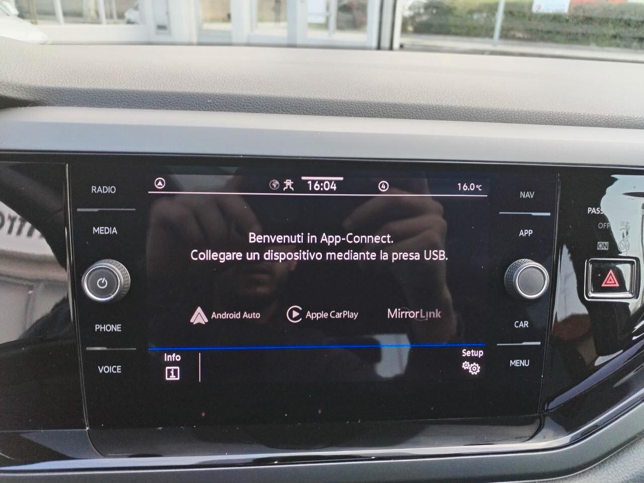 Volkswagen Taigo 1.0 TSI 110 CV R-Line