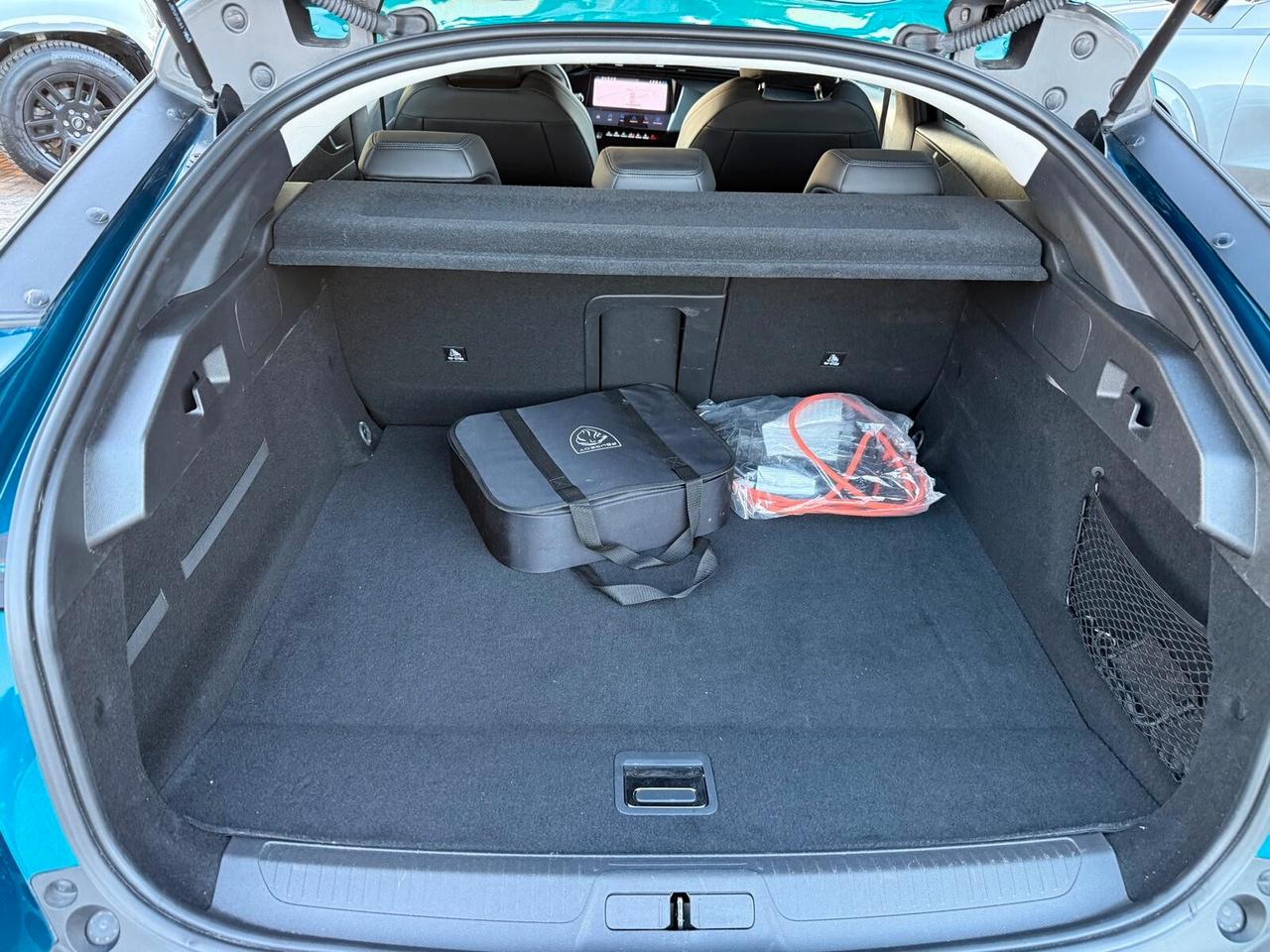 Peugeot 408 Plug-in Hybrid 180 e-EAT8 Allure Pack Blu Obsesion *Ok Neopatentati