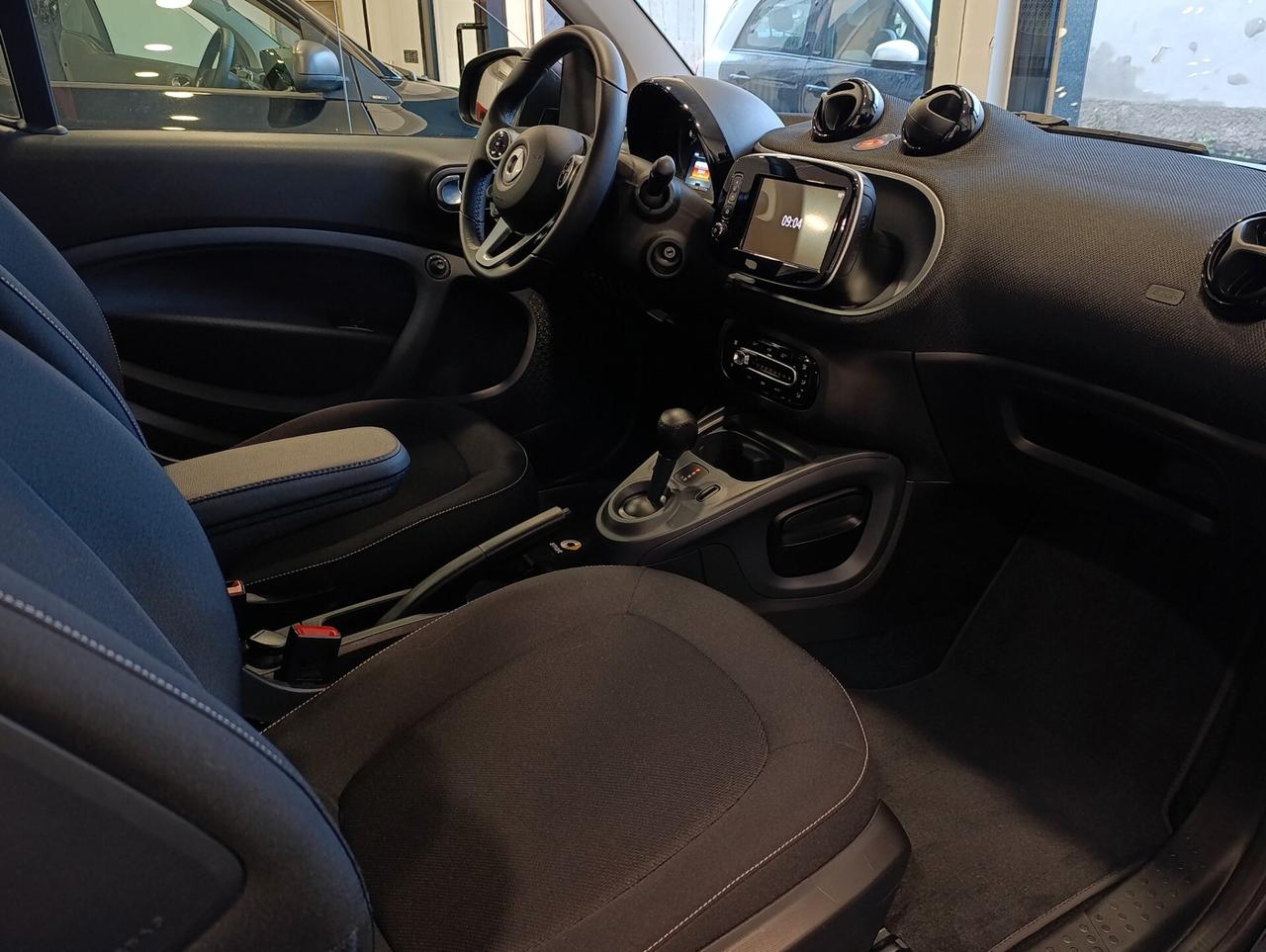 Smart ForTwo 70 1.0 twinamic Passion km 25.741 del 2019