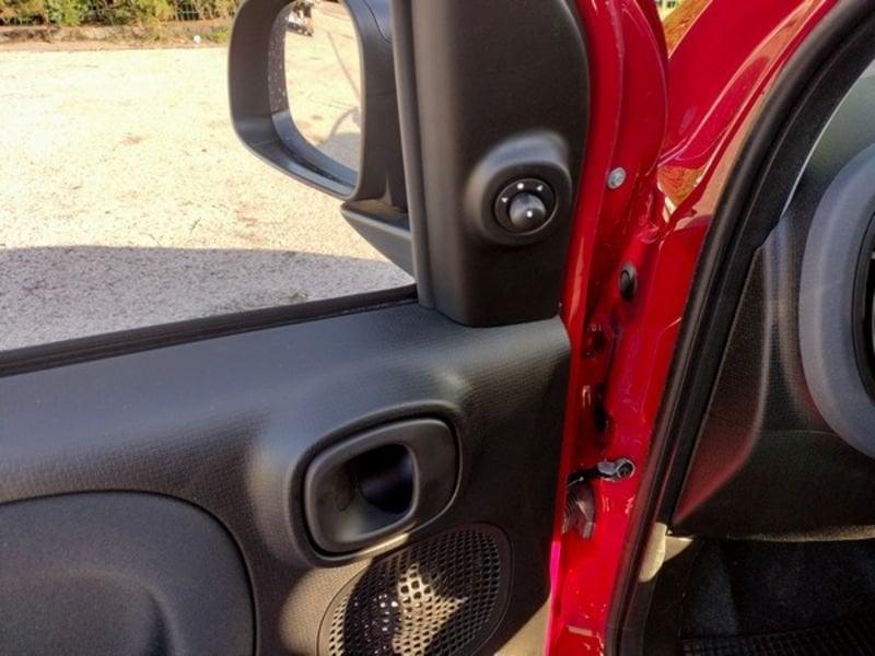 FIAT Panda Panda 1.0 FireFly S&S Hybrid Icon, 5 posti e stereo Bluetooth con comandi al volante! GPL!!
