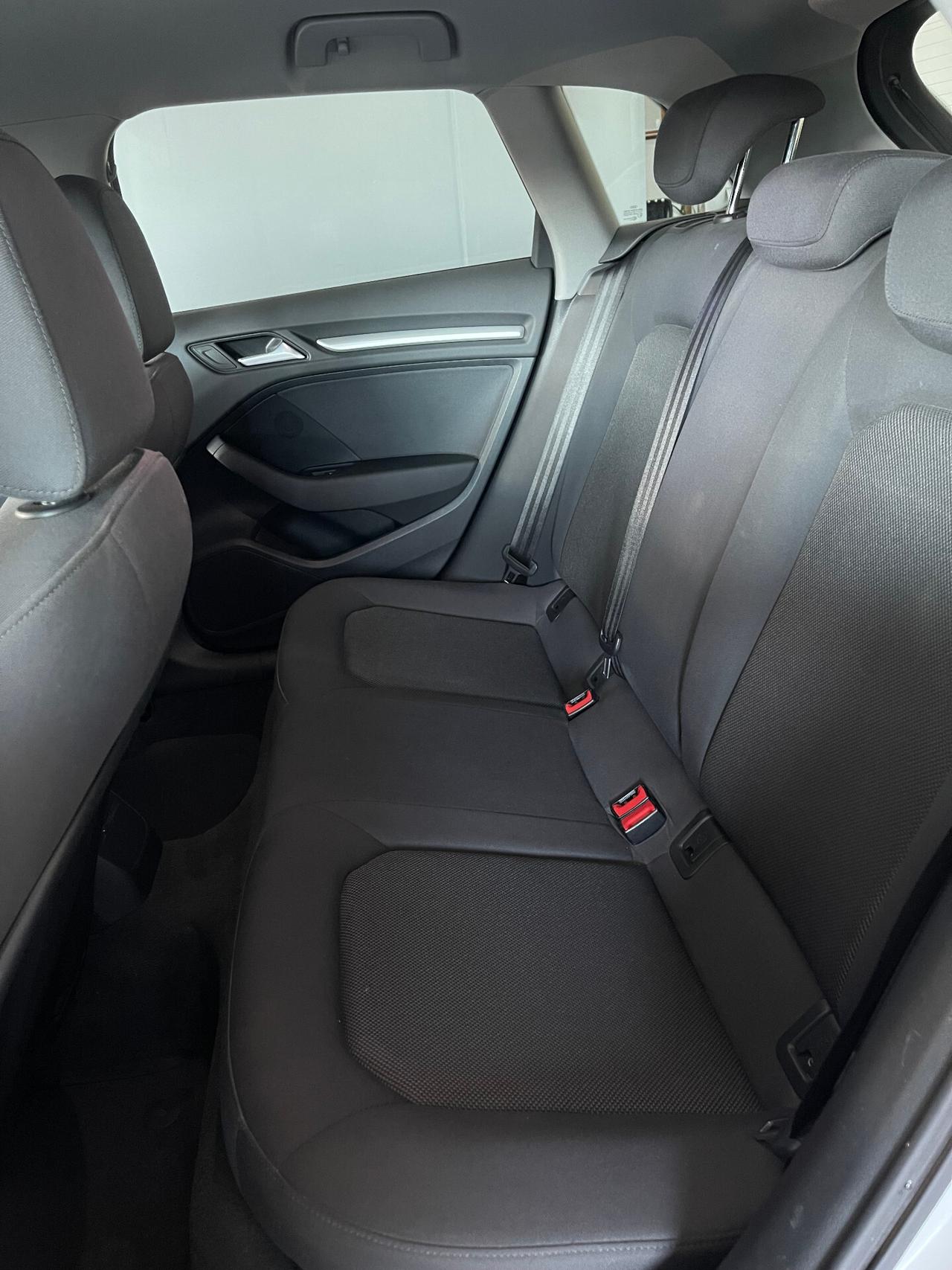 Audi A3 SPB 30 TDI S tronic Business