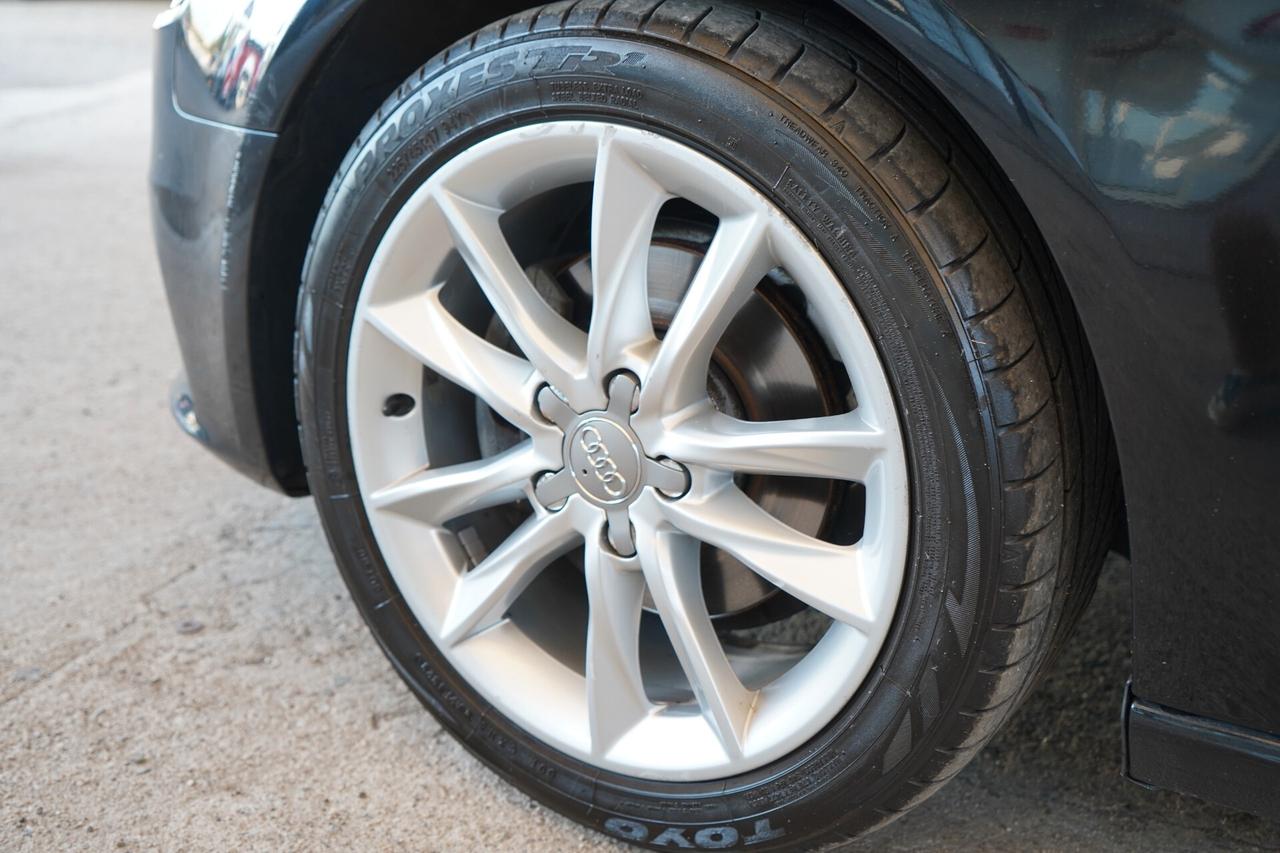 Audi A3 1.6 TDI 105 Cv Attraction
