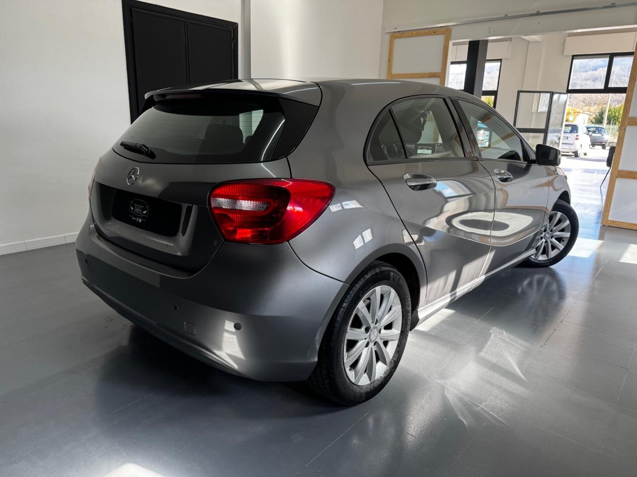 Mercedes-benz Classe A 180d -2015