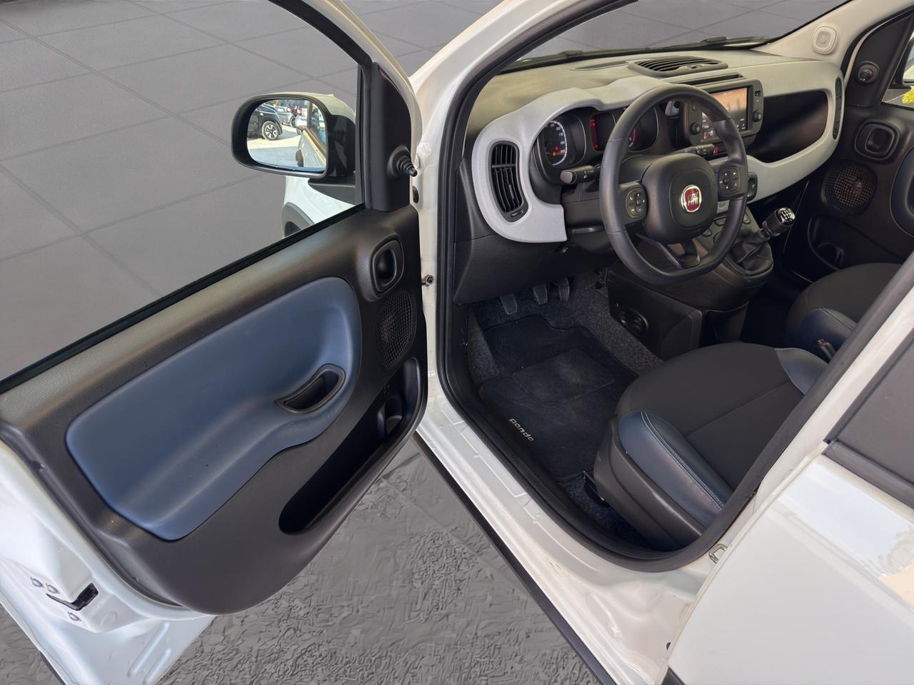 FIAT PANDA 1.0 FireFly S&S HYBRID CITY CROSS