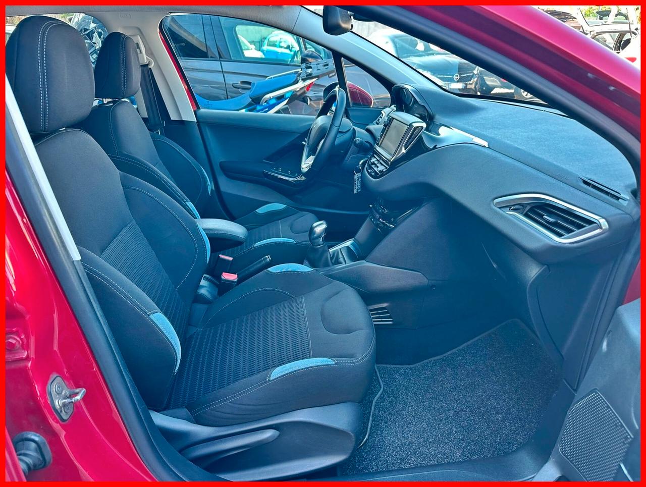 Peugeot 208 1.4 HDi 68 CV 5P. Allure CON 120MILA KM