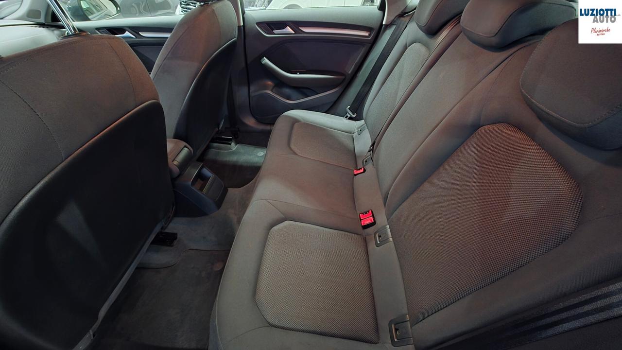 Audi A3 SPORTBACK 1.6 TDI BUSINESS - UNICO PR.