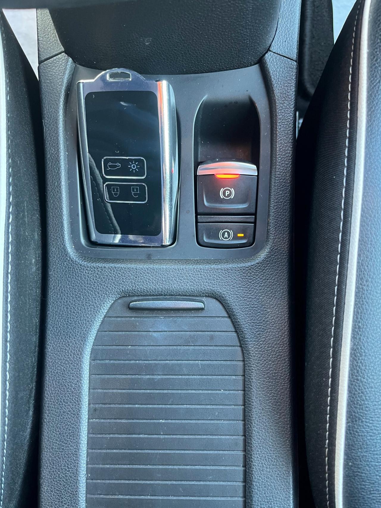 Renault Clio TCe 130 CV EDC 5 porte Initiale Paris