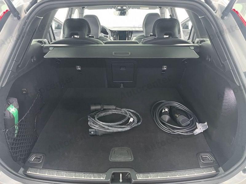 Volvo XC60 XC60 T6 PLUG IN PLUS DARK AWD AUT