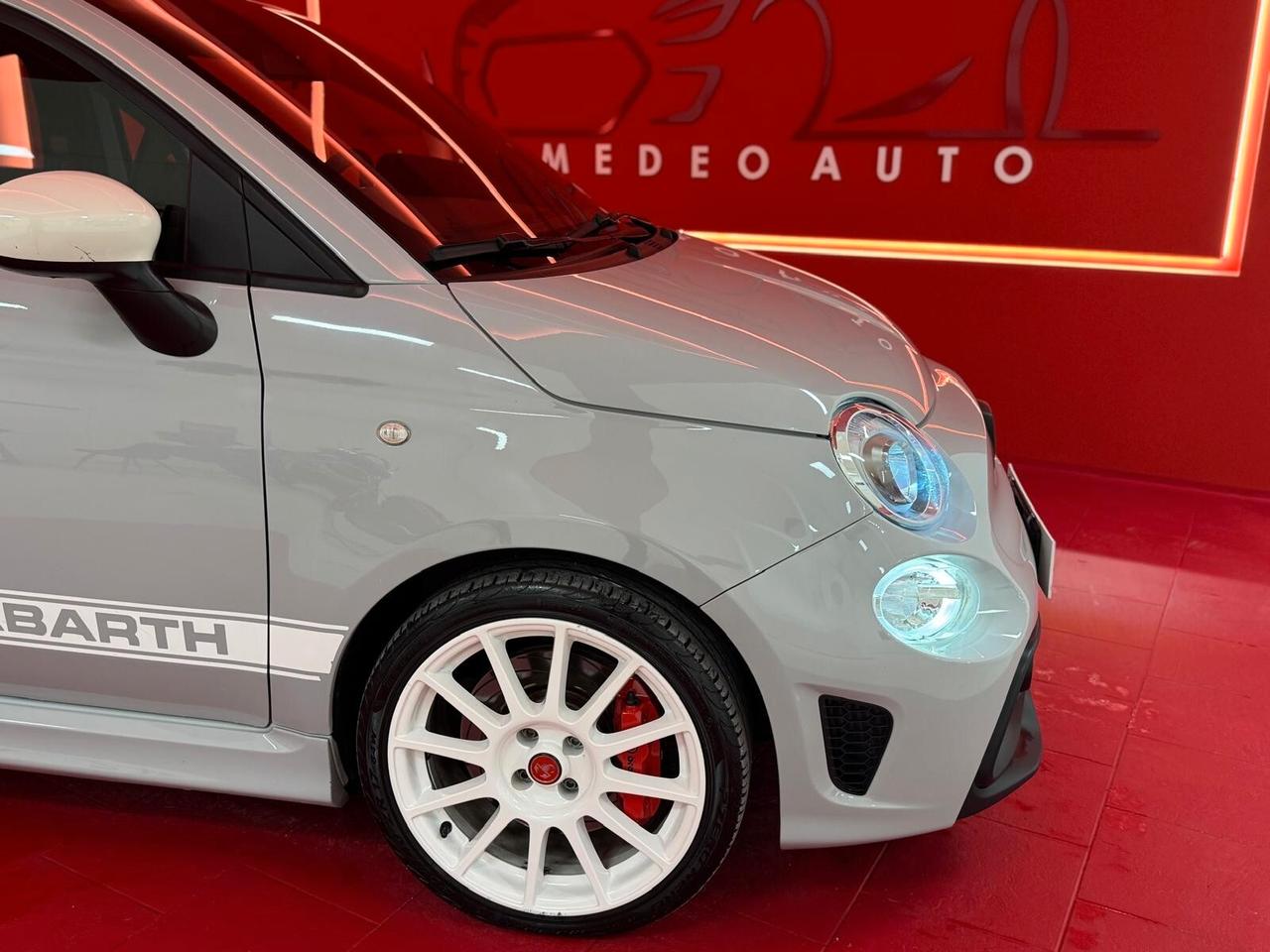Abarth 595 1.4 Turbo T-Jet 180 CV Esseesse