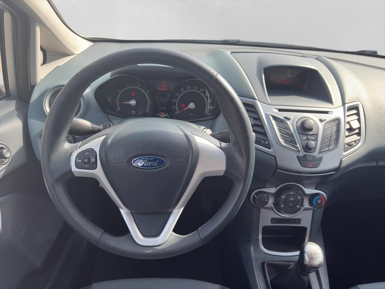 Ford Fiesta 1.2 82cv 5p. Titanium NEOPATENTATI