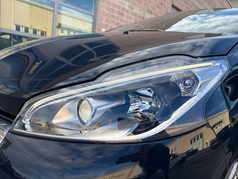 Peugeot 208 5p 1.2 puretech Active s&s 82cv neopatentati