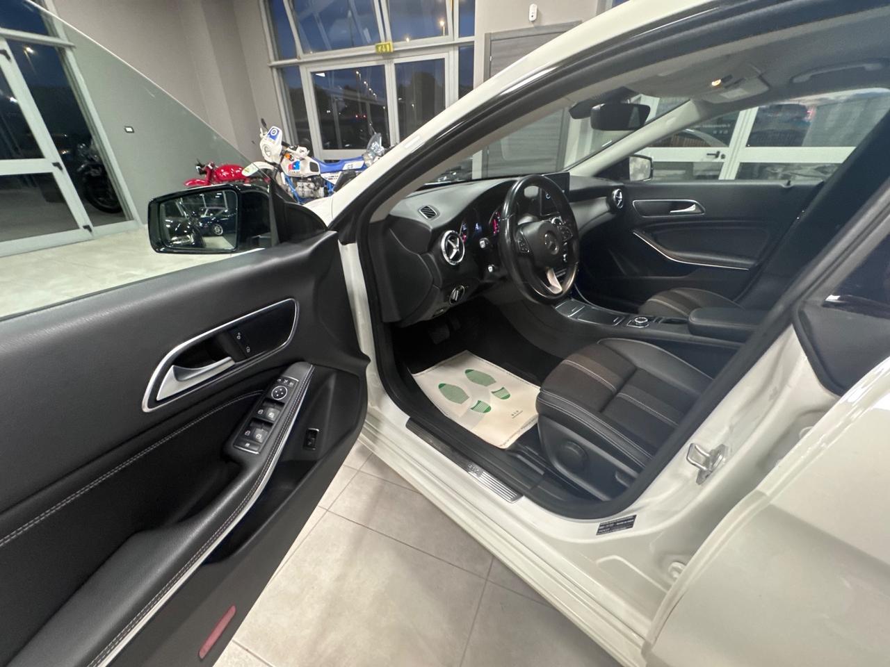 MERCEDES CLA 200 CDI PACK SPORT PLUS