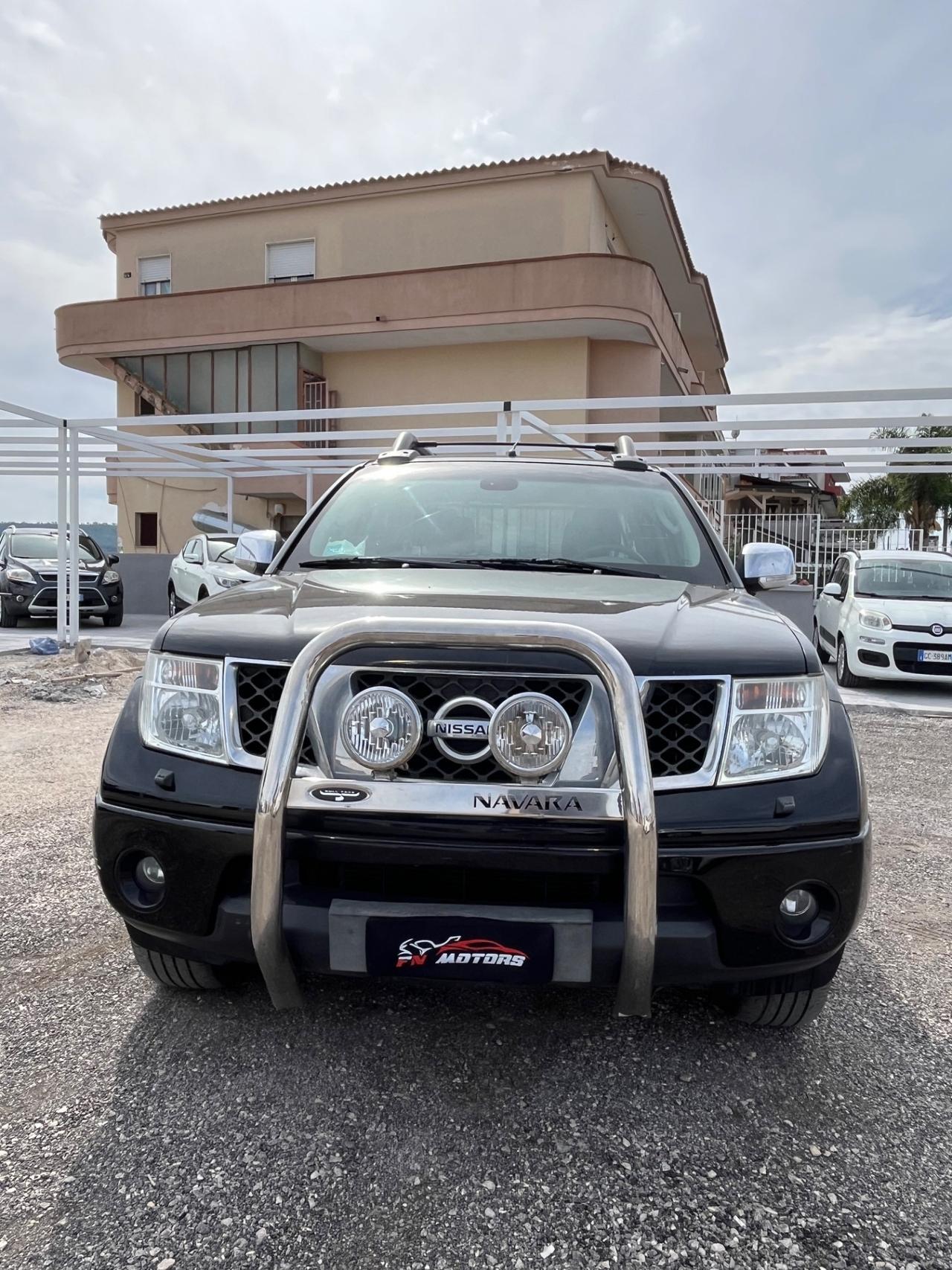 Nissan Navara 2.5 dCi 4 porte Double Cab Sport