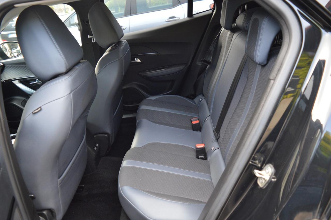 Peugeot 2008 BlueHDi 100 S&S Allure Navi Pack