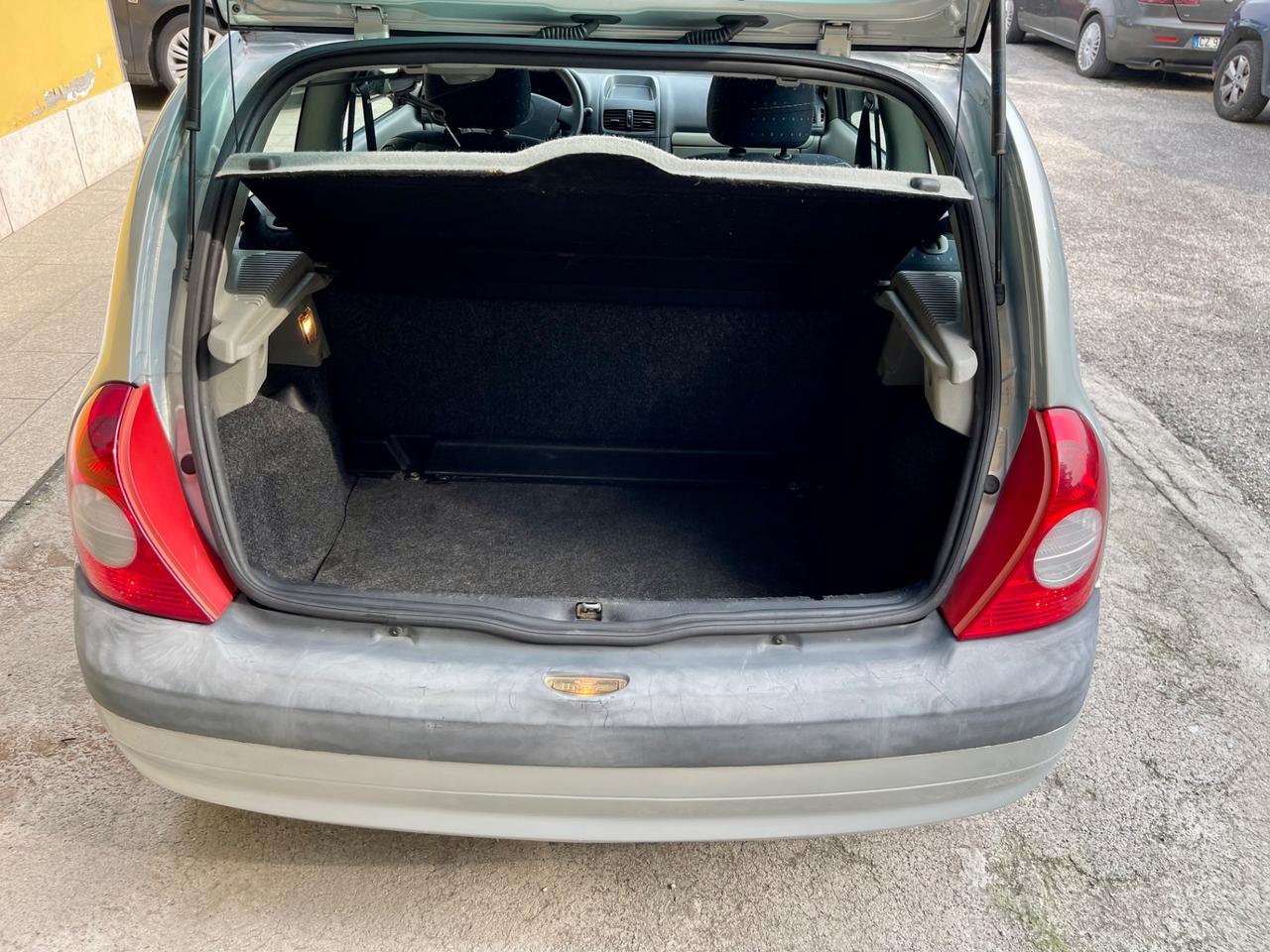 Renault Clio 1.2 43kw OK NEOPATENTATI