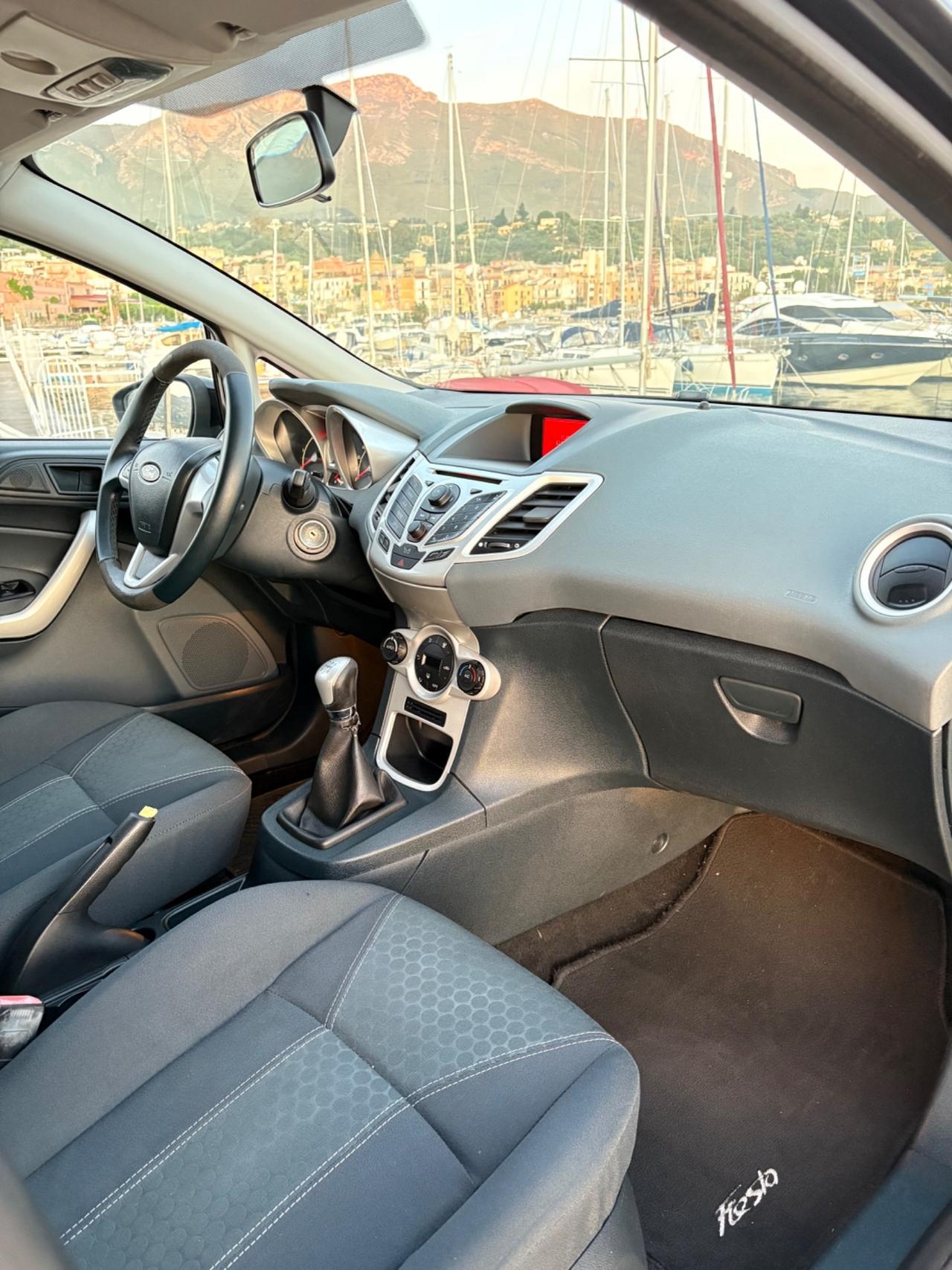 Ford Fiesta 1.4 TDCi 5p. Titanium